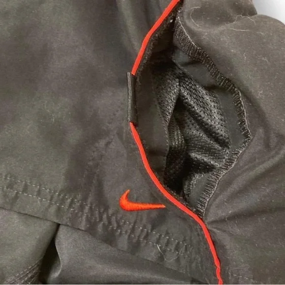 3/$15 Nike Black & Red Swim Trunks Activewear Gym Fitness Men’s XL Vacation Pool - Picture 4 of 6